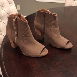 high heel boots, size 7